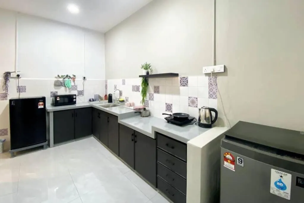 2 Storey Stylish Comfort Retreat ''''Almaimpianria 大山脚 度假居