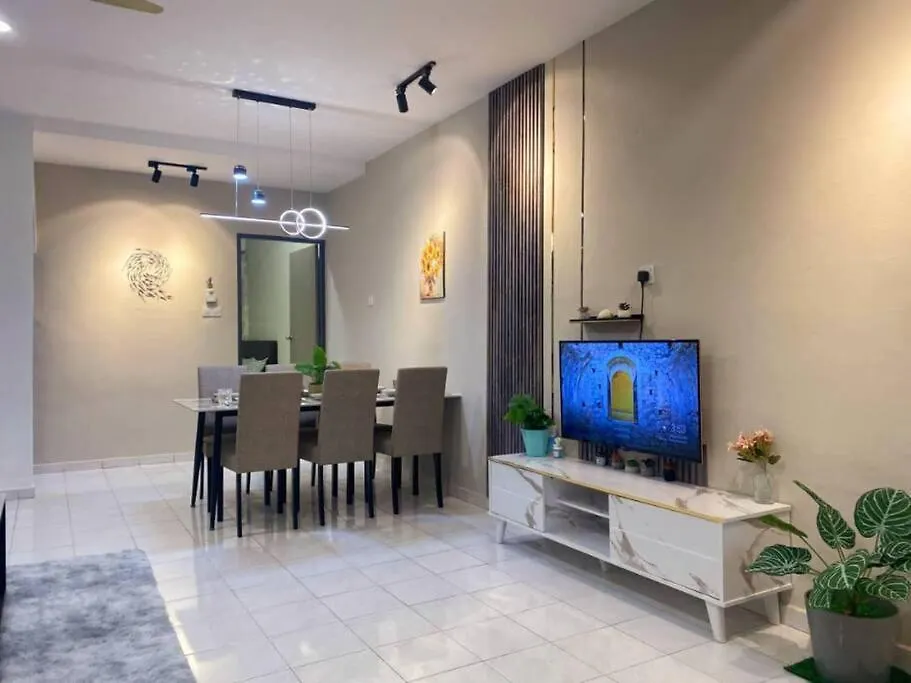 2 Storey Stylish Comfort Retreat ''''Almaimpianria 大山脚 度假居