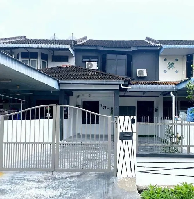 度假居 2 Storey Stylish Comfort Retreat ''''Almaimpianria 大山脚